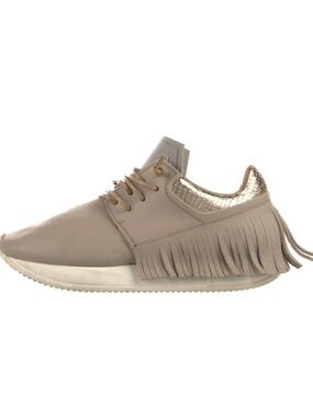 ESSEutESSE shoes WORN TWICE